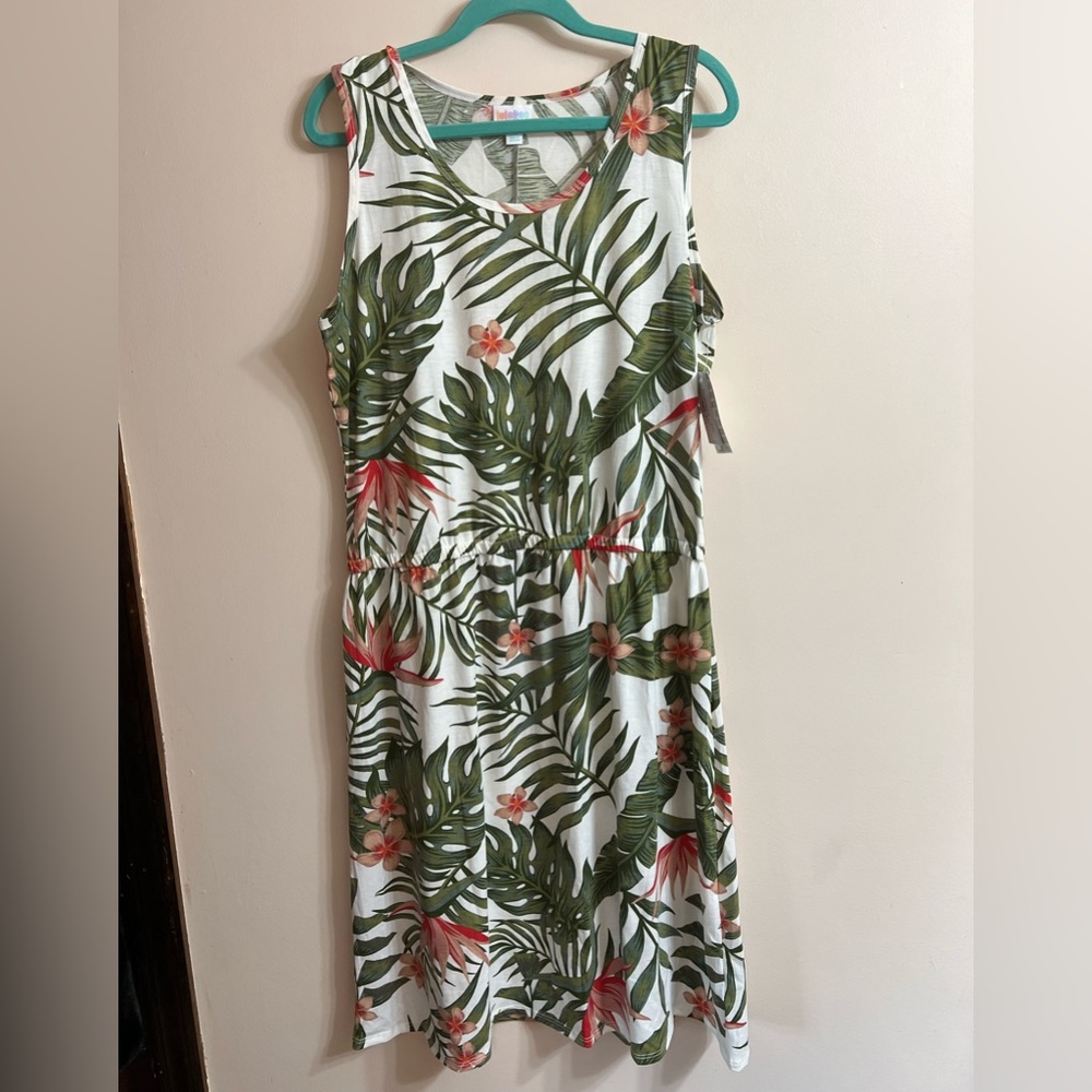 LuLaRoe 2xl summer dress! Tropical print